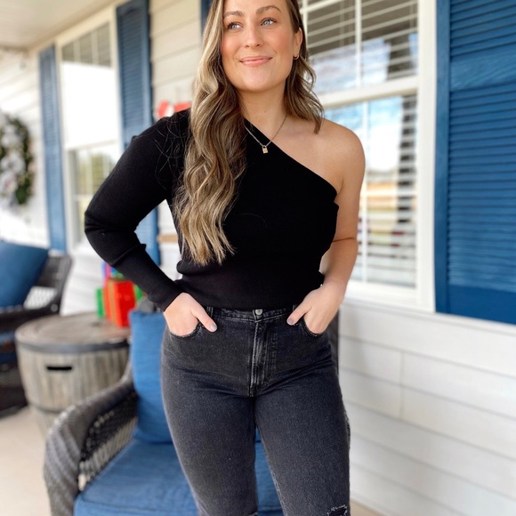 Black One Sleeve Top - Picture 2 of 2